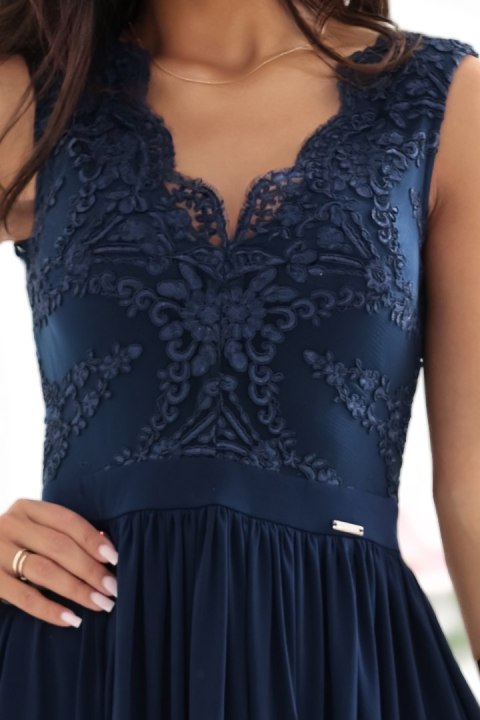215-6 LEA długa elegancka suknia maxi z koronkową górą i rozcięciem na nodze - granatowa - L
