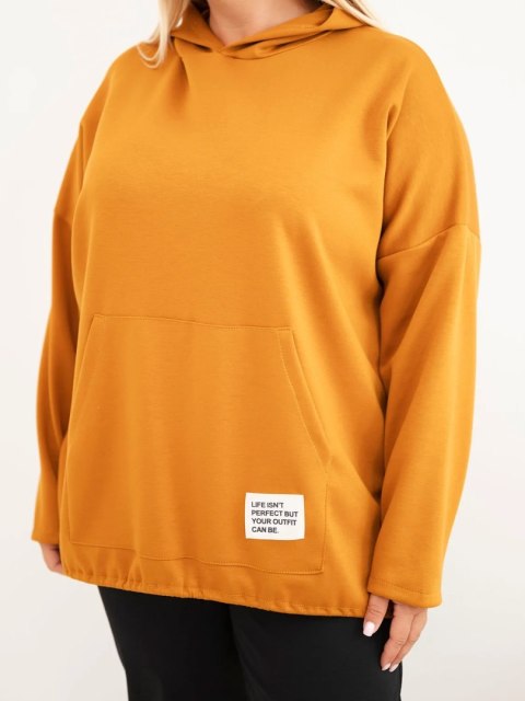 Bluza damska Plus Size masełko z kapturem i kieszenią kangurką musztardowa