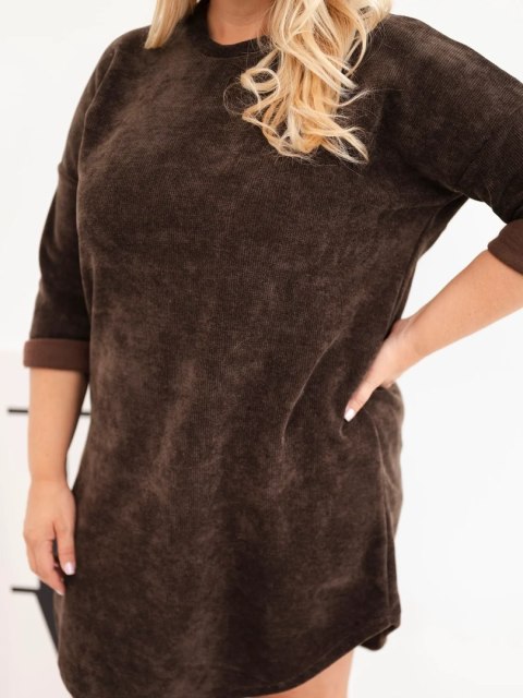 Sukienka damska Plus Size sztruksowa z luźnym fasonem brązowa
