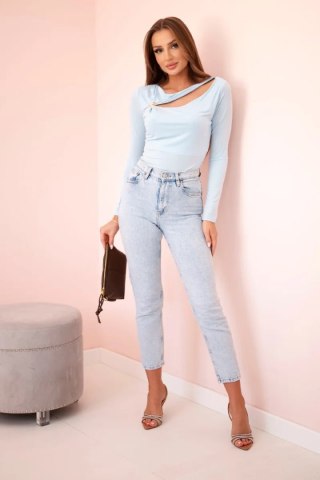 Bluzka body damska z marszczeniem i ozdobną klamrą niebieska