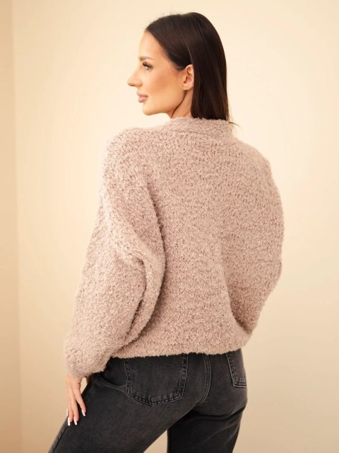Sweter damski z moherem z ozdobnymi guzikami beżowy