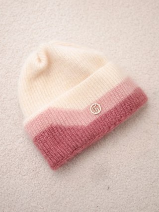 Czapka damska beanie prążkowana z ozdobą beżowa+ciemnoróżowa