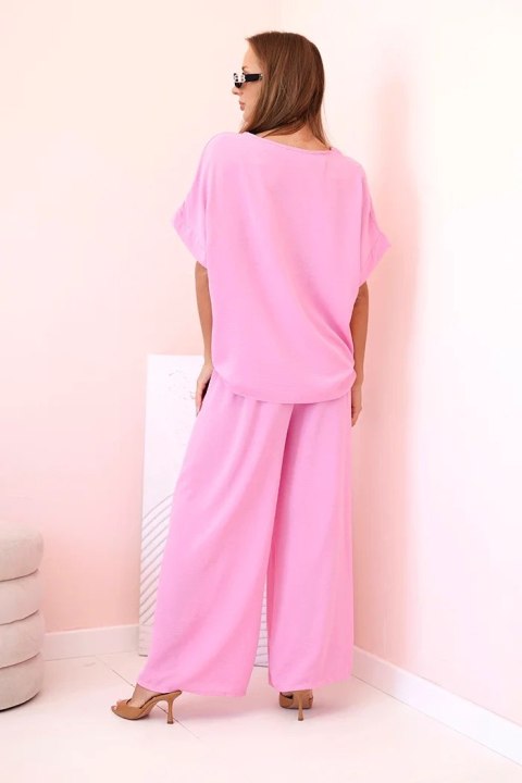 Komplet damski z wiskozy z ozdobnym kwiatem i szerokimi spodniami jasny różowy