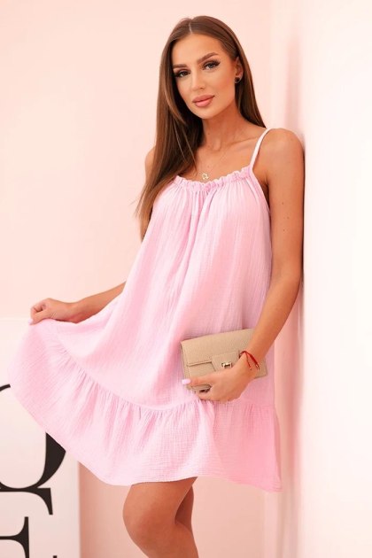 Sukienka damska muślinowa na ramiączkach z falbaną cukierkowy róż