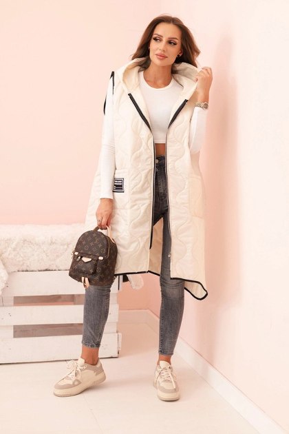 Kamizelka damska pikowana Plus Size z kapturem zapinana na zamek jasno beżowa