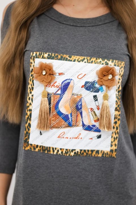 Sukienka z grafiką 3D i ozdobnymi chwostami grafitowa