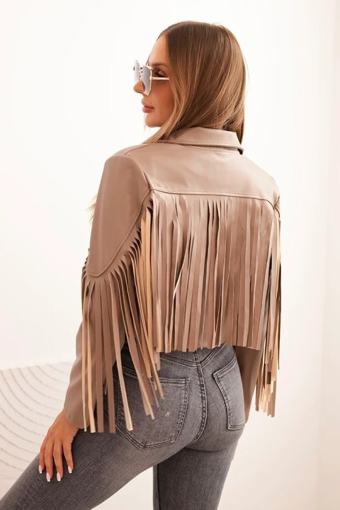 Stylowa kurtka damska w stylu boho z ekoskóry z frędzlami – odcień fango