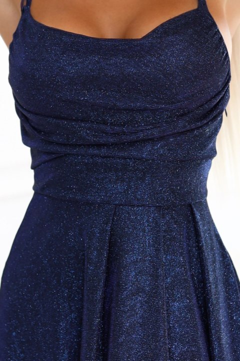 589-2 Długa sukienka z subtelnym połyskiem i gorsetowym wiązaniem na plecach - granatowa z brokatem