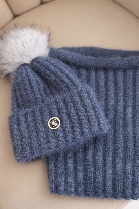 Komplet damski zimowy z pomponem i komin jeansowy