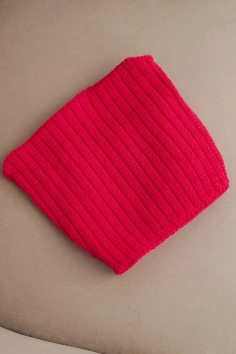 Czapka damska zimowa z wełną o kocim fasonie z prążkowanej dzianiny K419 fuksja